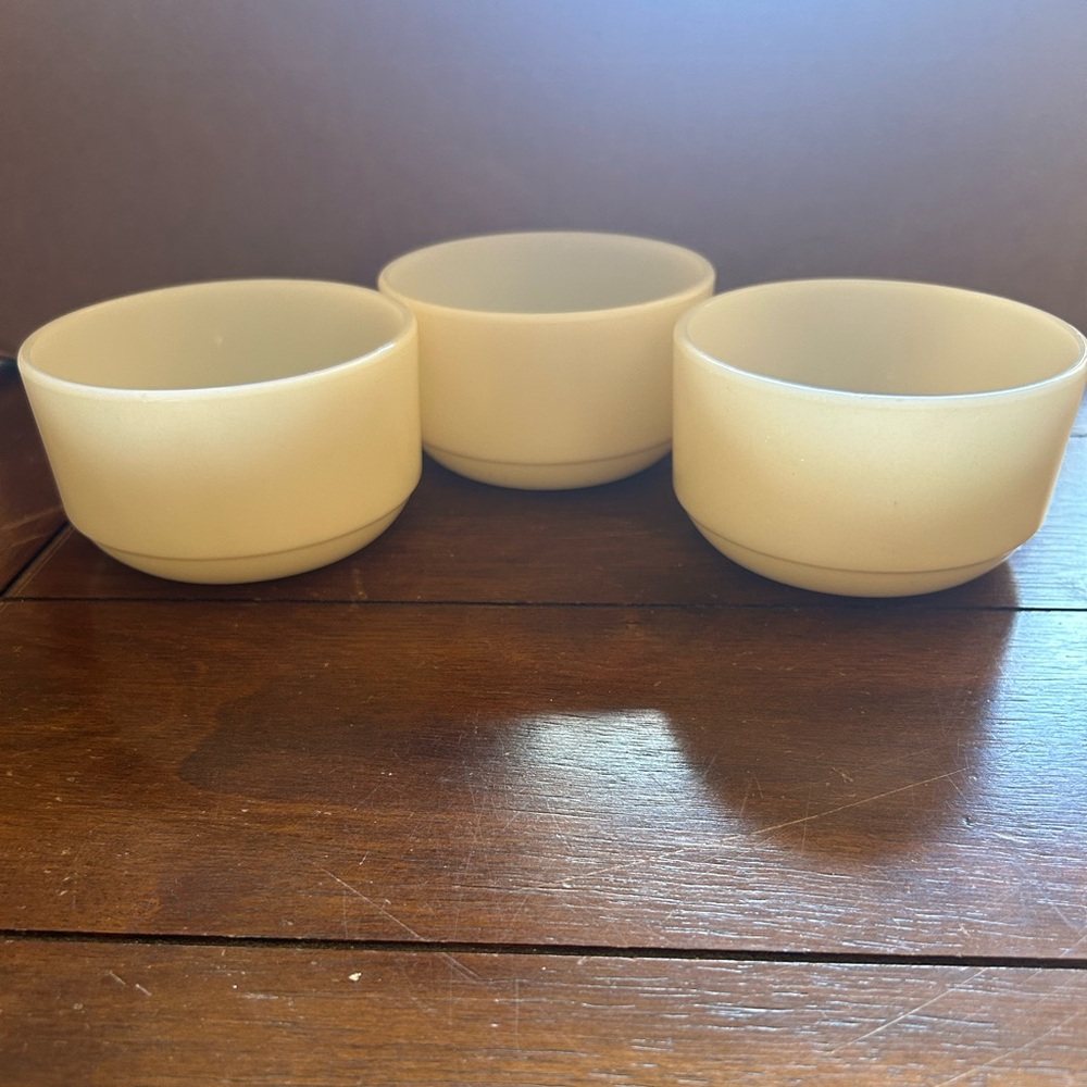 Set of 3 Vintage Anchor Hocking Fire King Ramekins/Custard Cups Creamy Beige